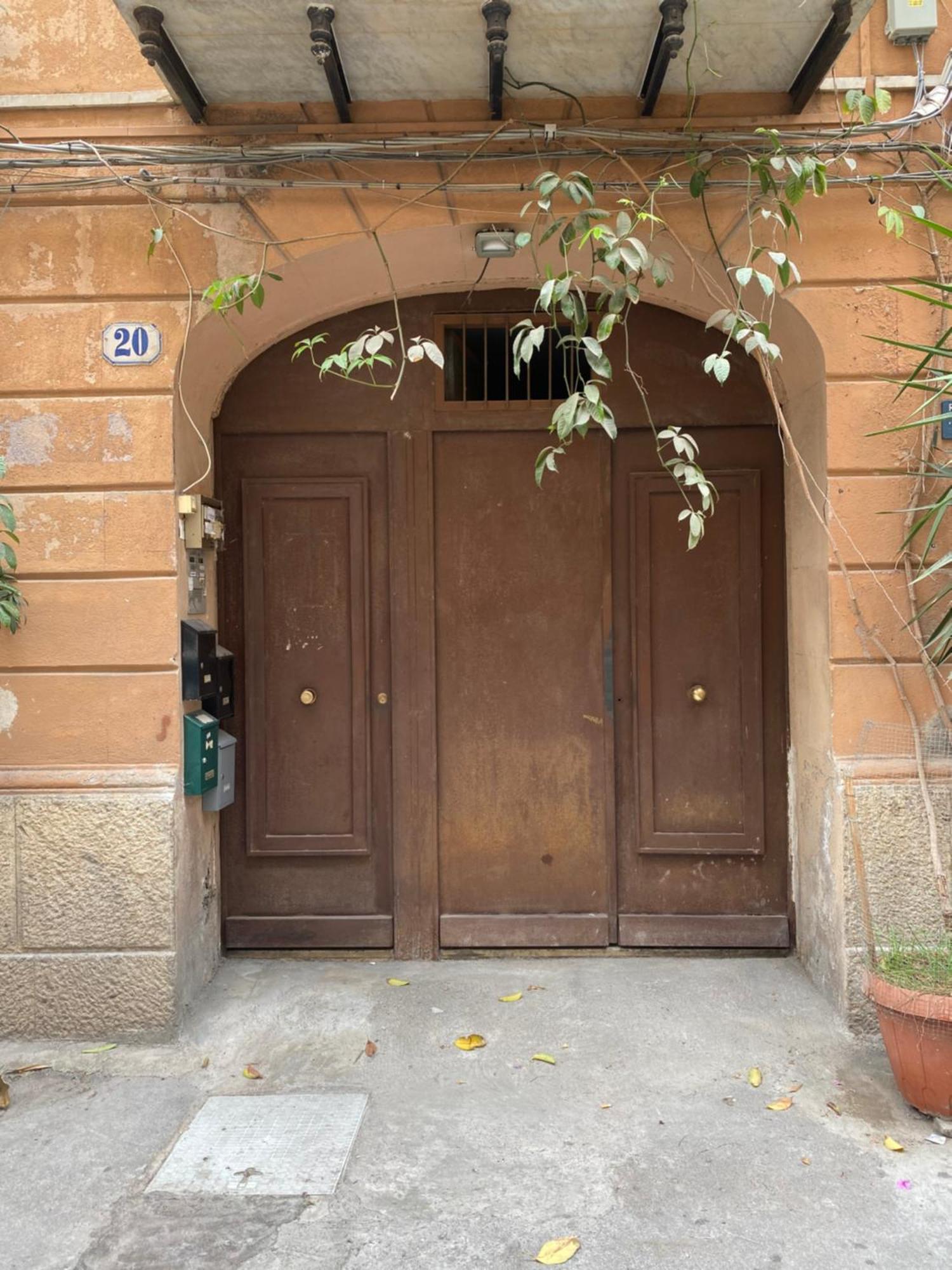 A Casa Di Irene - Loft In Sicily - Centro Di Palermo Apartment Bagian luar foto