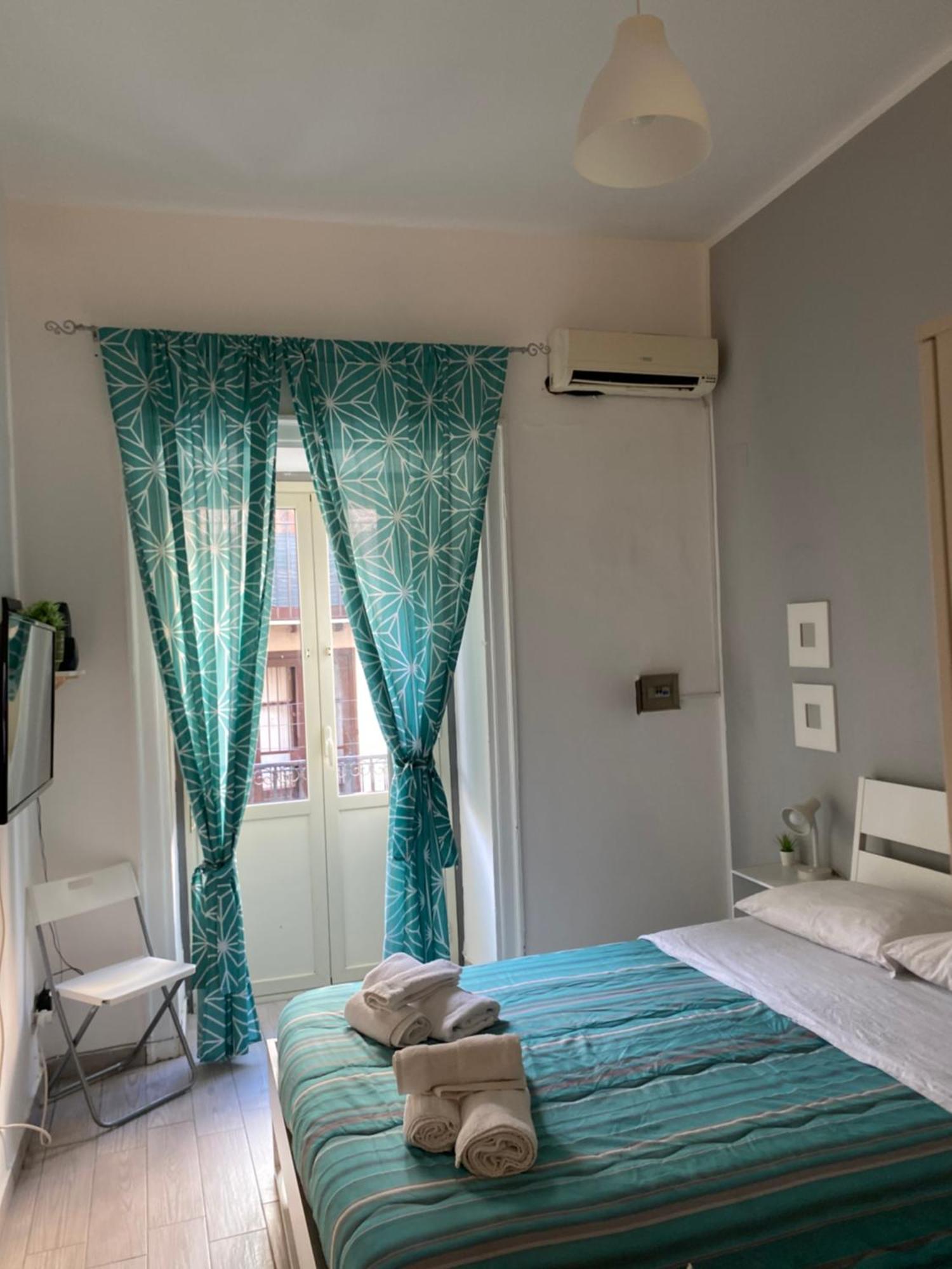 A Casa Di Irene - Loft In Sicily - Centro Di Palermo Apartment Bagian luar foto